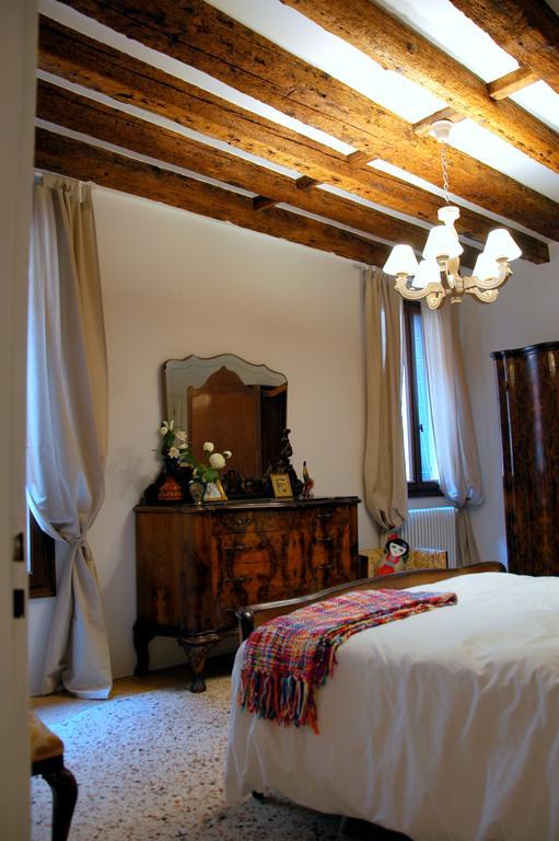 Romantic Rialto Apartment Venice